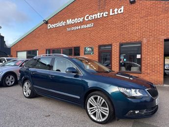 Skoda Superb 2.0 TDI Elegance Estate 5dr Diesel DSG 4WD Euro 5 (s/s) (170 ps)