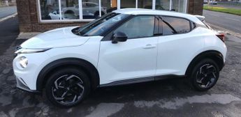 NISSAN JUKE 1.0 DIG-T N-Connecta SUV 5dr Petrol DCT Auto Euro 6 (s/s) (114 p