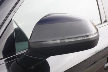 AUDI Q5 2.0 TFSI S line SUV 5dr Petrol S Tronic quattro Euro 6 (s/s) (25