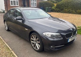 BMW 525 3.0 525d SE Saloon 4dr Diesel Steptronic Euro 5 (204 ps)