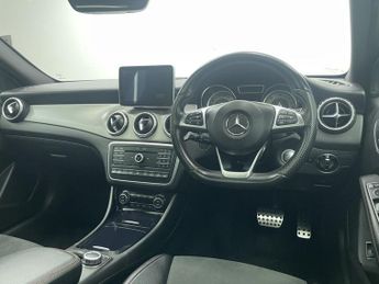 MERCEDES-BENZ GLA 2.1 GLA220d AMG Line (Premium Plus) SUV 5dr Diesel 7G-DCT 4MATIC