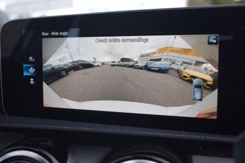 MERCEDES-BENZ A-CLASS 1.5 A180d AMG Line (Premium) Hatchback 5dr Diesel 7G-DCT Euro 6 