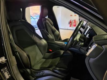 VOLVO S90 2.0 T4 R-Design Plus Saloon 4dr Petrol Auto Euro 6 (s/s) (190 ps