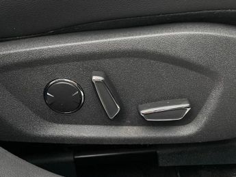 FORD MONDEO 2.0 TDCi ST-Line X Hatchback 5dr Diesel Powershift Euro 6 (s/s) 