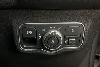 MERCEDES-BENZ EQB EQB 350 66.5kWh AMG Line (Premium) SUV 5dr Electric Auto 4MATIC 