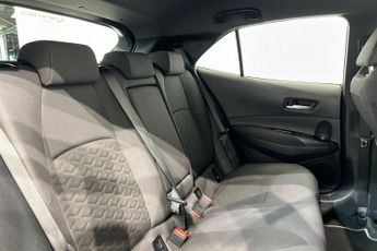 TOYOTA COROLLA 1.8 VVT-h Icon Tech Hatchback 5dr Petrol Hybrid CVT Euro 6 (s/s)