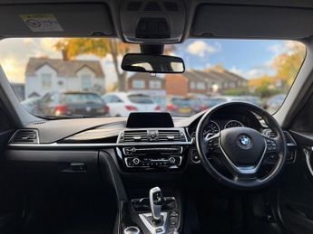 BMW 3 SERIES 2.0 330e 7.6kWh Sport Saloon 4dr Petrol Plug-in Hybrid Auto Euro