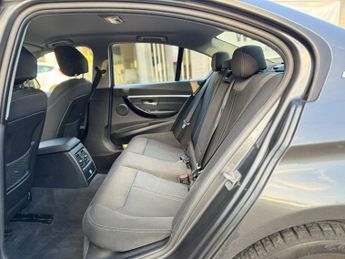 BMW 3 SERIES 2.0 330e 7.6kWh Sport Saloon 4dr Petrol Plug-in Hybrid Auto Euro