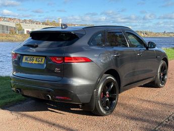 JAGUAR F-PACE 3.0 V6 S SUV 5dr Petrol Auto AWD Euro 6 (s/s) (380 ps)