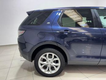 LAND ROVER DISCOVERY SPORT 2.0 TD4 HSE SUV 5dr Diesel Auto 4WD Euro 6 (s/s) (180 ps)