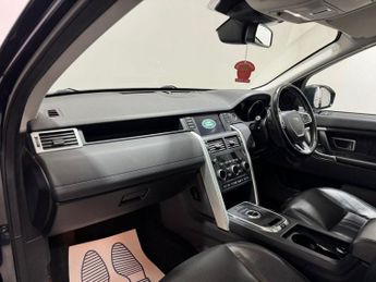 LAND ROVER DISCOVERY SPORT 2.0 TD4 HSE SUV 5dr Diesel Auto 4WD Euro 6 (s/s) (180 ps)
