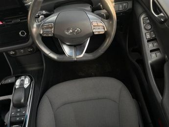 HYUNDAI IONIQ 38.3kWh Premium Hatchback 5dr Electric Auto (136 ps)