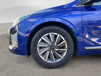 HYUNDAI IONIQ 38.3kWh Premium Hatchback 5dr Electric Auto (136 ps)