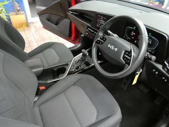 KIA NIRO 1.6h GDi 2 SUV 5dr Petrol Hybrid DCT Euro 6 (s/s) (139 bhp)