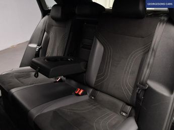 VOLKSWAGEN ID.4 Pro Performance 77kWh Life SUV 5dr Electric Auto (204 ps)