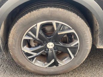 DS AUTOMOBILES DS 3 E-TENSE 50kWh Prestige Crossback 5dr Electric Auto (136 ps)