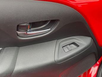 TOYOTA AYGO 1.0 VVT-i x-trend Hatchback 5dr Petrol Manual Euro 6 (71 ps)