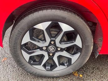 TOYOTA AYGO 1.0 VVT-i x-trend Hatchback 5dr Petrol Manual Euro 6 (71 ps)