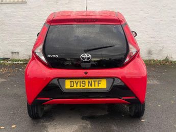 TOYOTA AYGO 1.0 VVT-i x-trend Hatchback 5dr Petrol Manual Euro 6 (71 ps)