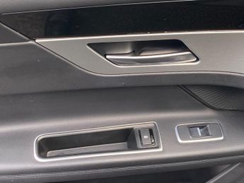 JAGUAR XF 2.0d Prestige Saloon 4dr Diesel Manual Euro 6 (s/s) (163 ps)