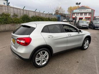 MERCEDES-BENZ GLA-CLASS 2.1 GLA200d Sport SUV 5dr Diesel 7G-DCT Euro 6-2 OWNER CAR FINIS