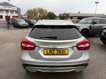 MERCEDES-BENZ GLA-CLASS 2.1 GLA200d Sport SUV 5dr Diesel 7G-DCT Euro 6-2 OWNER CAR FINIS