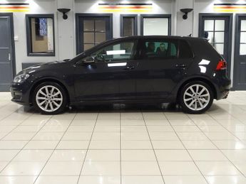 VOLKSWAGEN GOLF 2.0 TDI BlueMotion Tech GT Hatchback 5dr Diesel DSG Euro 5 (s/s)