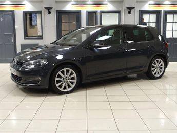 VOLKSWAGEN GOLF 2.0 TDI BlueMotion Tech GT Hatchback 5dr Diesel DSG Euro 5 (s/s)