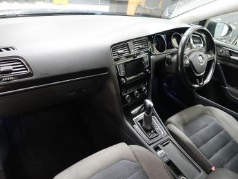 VOLKSWAGEN GOLF 2.0 TDI BlueMotion Tech GT Hatchback 5dr Diesel DSG Euro 5 (s/s)