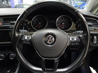 VOLKSWAGEN GOLF 2.0 TDI BlueMotion Tech GT Hatchback 5dr Diesel DSG Euro 5 (s/s)