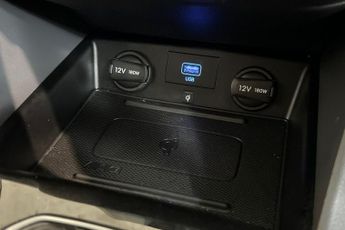 HYUNDAI IONIQ 1.6 h-GDi Premium Hatchback 5dr Petrol Hybrid DCT Euro 6 (s/s) (