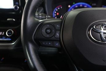 TOYOTA COROLLA 1.8 VVT-h Icon Tech CVT Euro 6 (s/s) 5dr