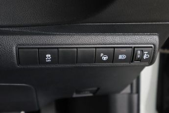 TOYOTA COROLLA 1.8 VVT-h Icon Tech CVT Euro 6 (s/s) 5dr