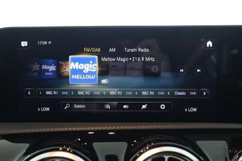 MERCEDES-BENZ A CLASS 1.3 A250e 15.6kWh AMG Line (Premium 2) 8G-DCT Euro 6 (s/s) 5dr