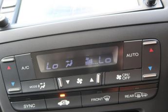 HONDA CIVIC 1.8 i-VTEC EX Hatchback 5dr Petrol Auto Euro 5 (142 ps)