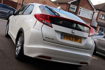 HONDA CIVIC 1.8 i-VTEC EX Hatchback 5dr Petrol Auto Euro 5 (142 ps)