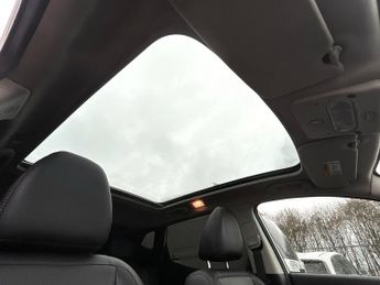 NISSAN QASHQAI 1.6 dCi Tekna SUV 5dr Diesel XTRON 2WD Euro 6 (s/s) (130 ps)