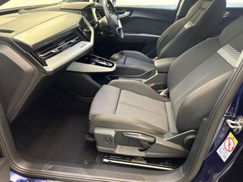 AUDI Q4 E-TRON 35 Sport SUV 5dr Electric Auto 55kWh (170 ps)