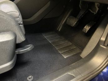 AUDI Q4 E-TRON 35 Sport SUV 5dr Electric Auto 55kWh (170 ps)