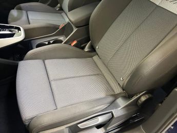 AUDI Q4 E-TRON 35 Sport SUV 5dr Electric Auto 55kWh (170 ps)