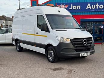 Mercedes Sprinter 2.0 315 CDI Progressive Panel Van 5dr Diesel Manual RWD L2 H2 Eu