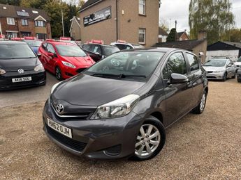 Toyota Yaris 1.33 Dual VVT-i TR Hatchback 5dr Petrol Manual Euro 5 (101 ps)