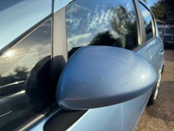 VAUXHALL CORSA 1.4 16V SE Hatchback 5dr Petrol Auto Euro 5 (100 ps)