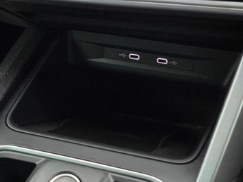 SEAT LEON 1.5 eTSI MHEV FR Estate 5dr Petrol Hybrid DSG Euro 6 (s/s) (150 