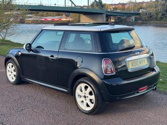 MINI HATCH 1.6 Cooper Hatchback 3dr Petrol Steptronic Euro 5 (122 ps)