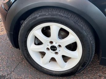 MINI HATCH 1.6 Cooper Hatchback 3dr Petrol Steptronic Euro 5 (122 ps)