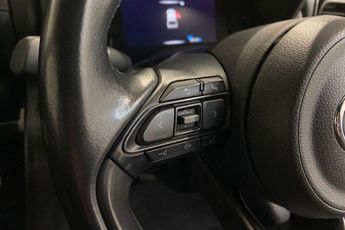 TOYOTA YARIS CROSS 1.5 VVT-h Dynamic SUV 5dr Petrol Hybrid E-CVT AWD Euro 6 (s/s) (