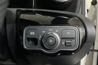 MERCEDES-BENZ A-CLASS 1.3 A200 AMG Line Hatchback 5dr Petrol 7G-DCT Euro 6 (s/s) (163 