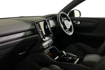 VOLVO XC40 1.5h T5 Recharge 10.7kWh Ultimate Dark SUV 5dr Petrol Plug-in Hy