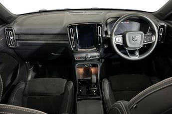 VOLVO XC40 1.5h T5 Recharge 10.7kWh Ultimate Dark SUV 5dr Petrol Plug-in Hy